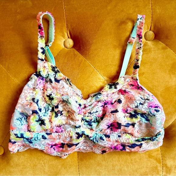 Victoria’s Secret PINK Tropical Floral Bralette - Picture 1 of 3